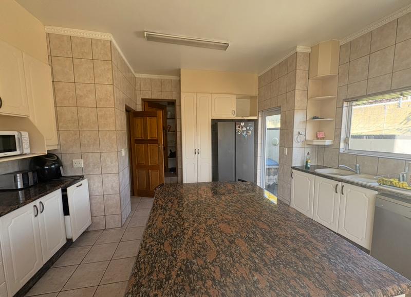 4 Bedroom Property for Sale in Glenhazel Gauteng