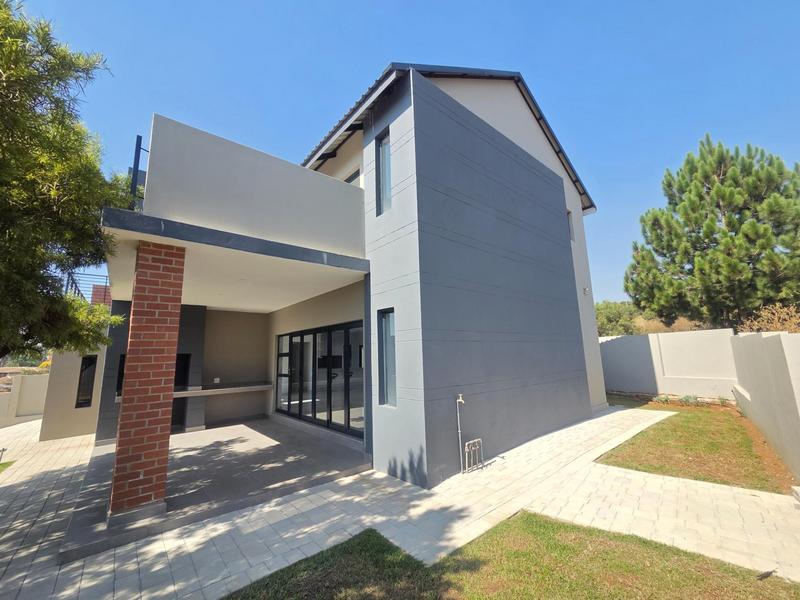To Let 3 Bedroom Property for Rent in Eldoraigne Gauteng