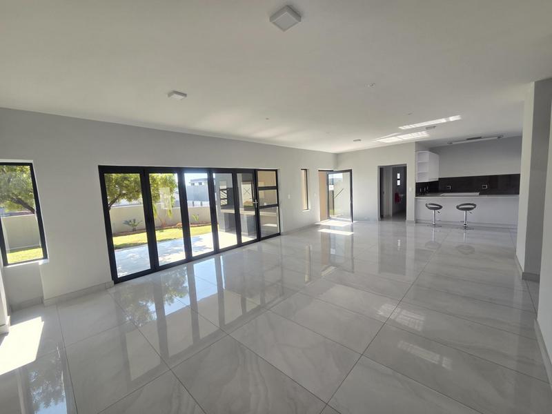 To Let 3 Bedroom Property for Rent in Eldoraigne Gauteng