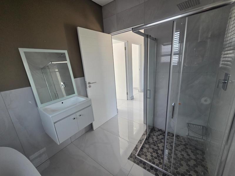 To Let 3 Bedroom Property for Rent in Eldoraigne Gauteng