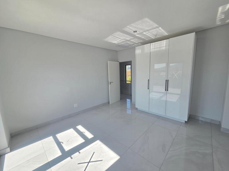 To Let 3 Bedroom Property for Rent in Eldoraigne Gauteng