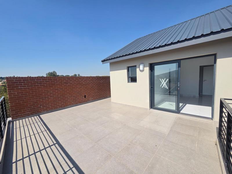To Let 3 Bedroom Property for Rent in Eldoraigne Gauteng