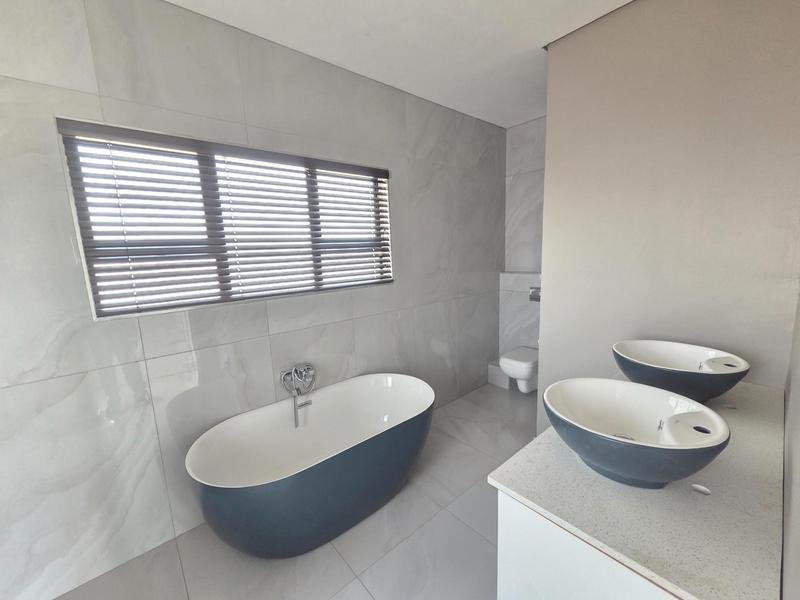 To Let 3 Bedroom Property for Rent in Eldoraigne Gauteng