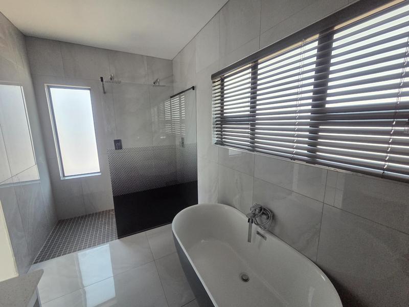 To Let 3 Bedroom Property for Rent in Eldoraigne Gauteng