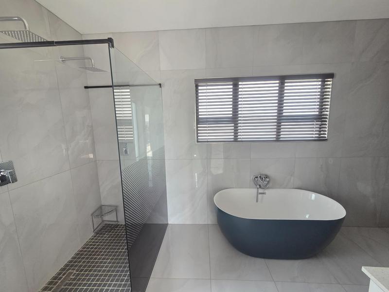 To Let 3 Bedroom Property for Rent in Eldoraigne Gauteng