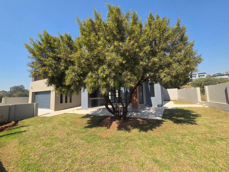 To Let 3 Bedroom Property for Rent in Eldoraigne Gauteng