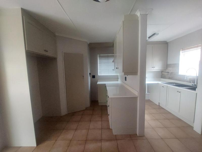 To Let 3 Bedroom Property for Rent in Eldoraigne Gauteng