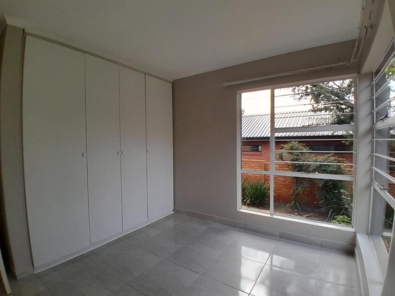 To Let 3 Bedroom Property for Rent in Eldoraigne Gauteng