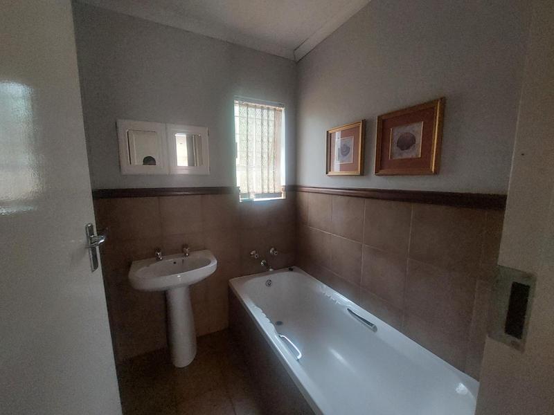To Let 3 Bedroom Property for Rent in Eldoraigne Gauteng