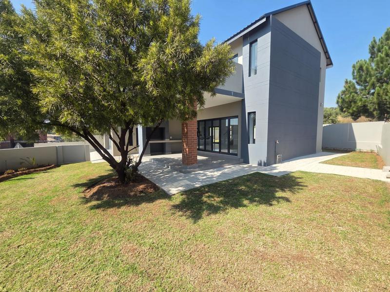 3 Bedroom Property for Sale in Eldoraigne Gauteng