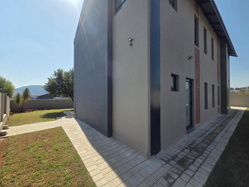 3 Bedroom Property for Sale in Eldoraigne Gauteng