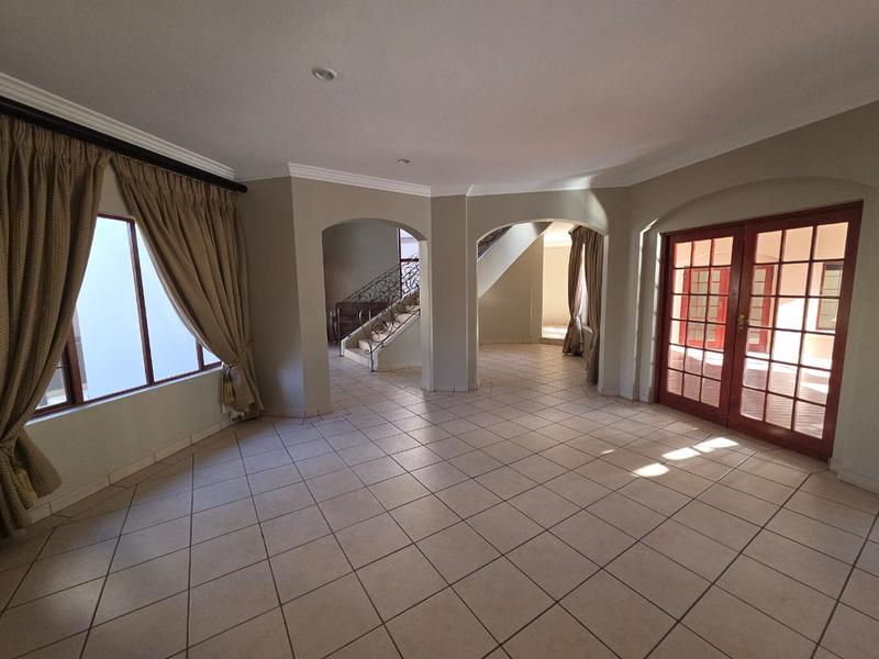 6 Bedroom Property for Sale in Midstream Estate Gauteng