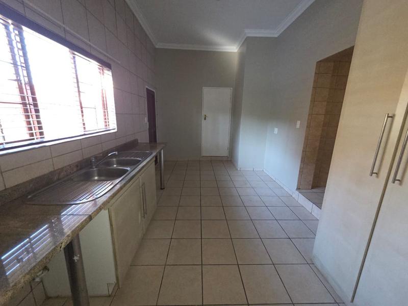 6 Bedroom Property for Sale in Midstream Estate Gauteng