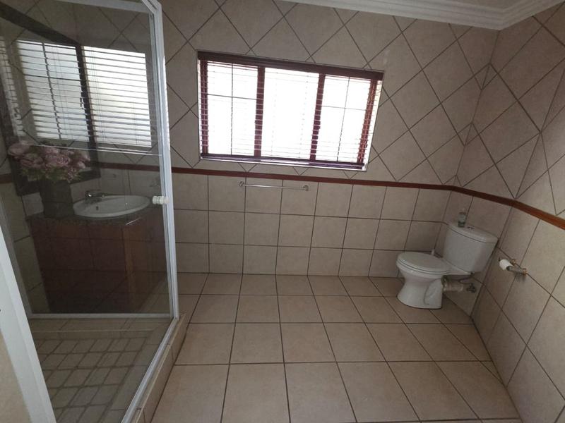6 Bedroom Property for Sale in Midstream Estate Gauteng