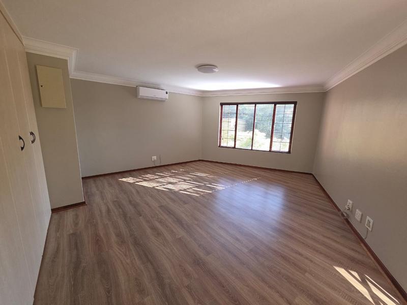 6 Bedroom Property for Sale in Midstream Estate Gauteng