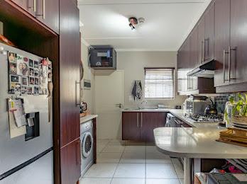 2 Bedroom Property for Sale in Greenstone Hill Gauteng