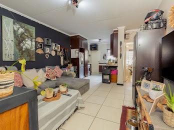 2 Bedroom Property for Sale in Greenstone Hill Gauteng