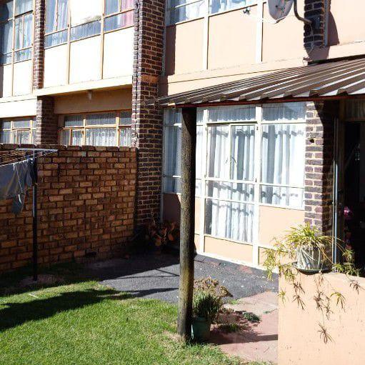 To Let 3 Bedroom Property for Rent in Cruywagenpark Gauteng