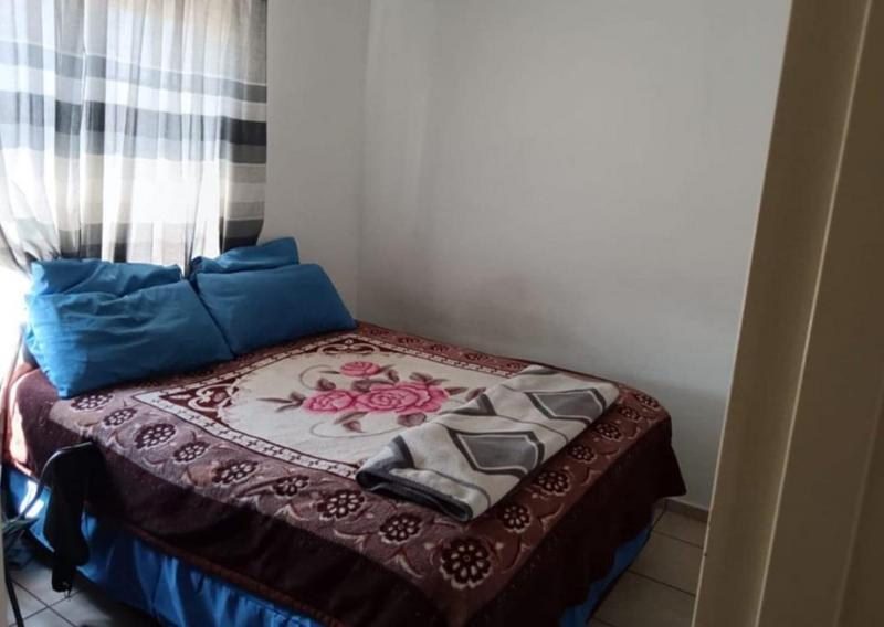 2 Bedroom Property for Sale in Fleurhof Gauteng