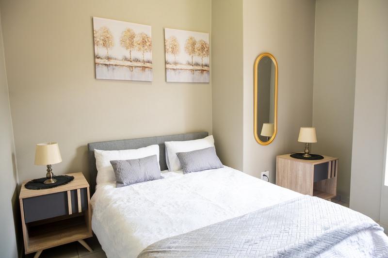 To Let 1 Bedroom Property for Rent in Rosebank Gauteng