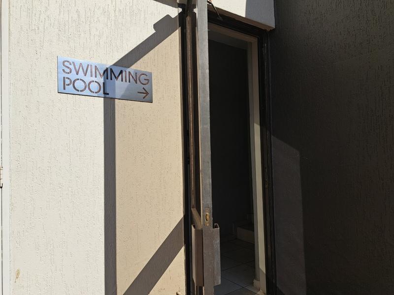 To Let 1 Bedroom Property for Rent in Rosebank Gauteng