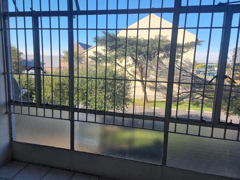To Let 2 Bedroom Property for Rent in Edenvale Central Gauteng