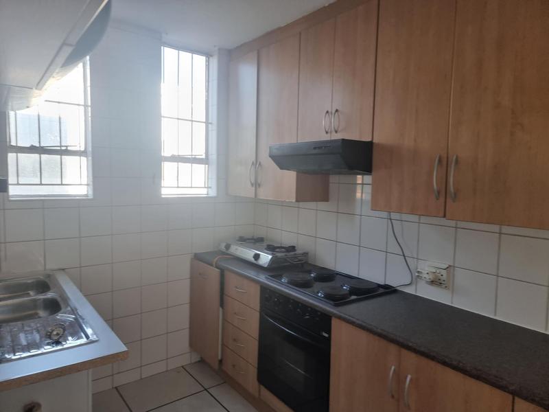 To Let 2 Bedroom Property for Rent in Edenvale Central Gauteng