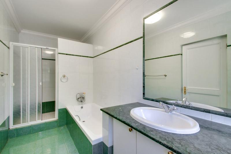 To Let 4 Bedroom Property for Rent in Bryanston Gauteng
