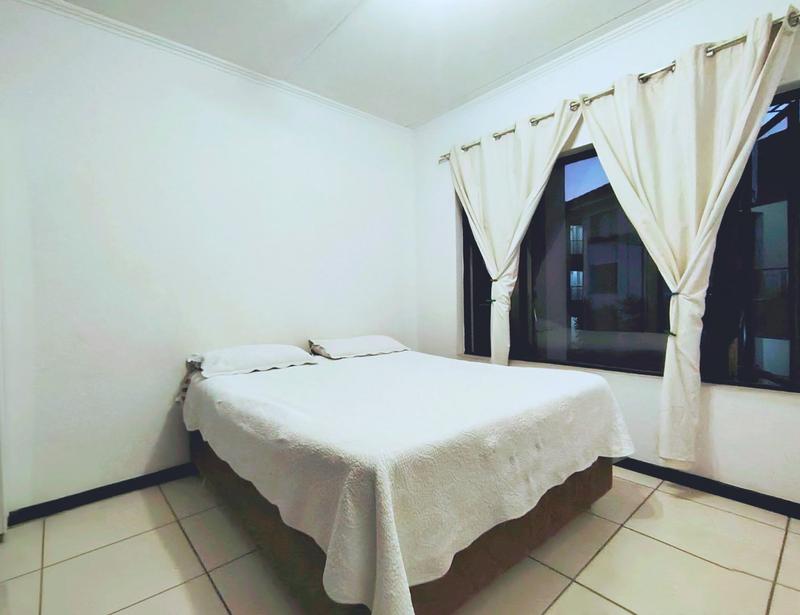 To Let 2 Bedroom Property for Rent in Greenstone Hill Gauteng