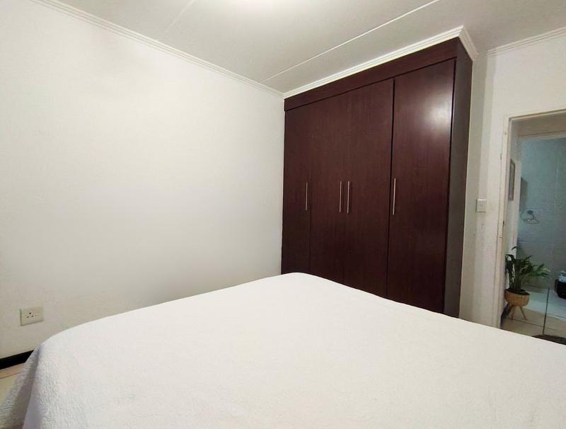 To Let 2 Bedroom Property for Rent in Greenstone Hill Gauteng
