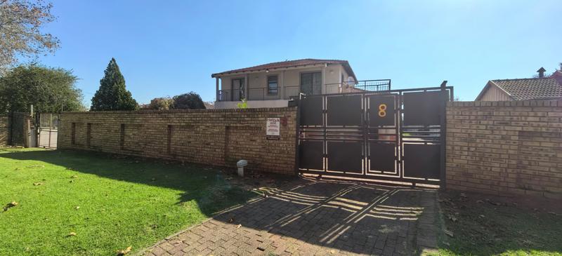 5 Bedroom Property for Sale in Witpoortjie Gauteng