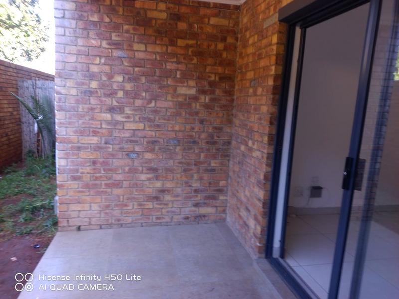 To Let 2 Bedroom Property for Rent in Witfield Gauteng