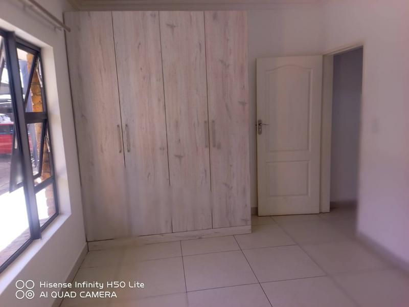 To Let 2 Bedroom Property for Rent in Witfield Gauteng