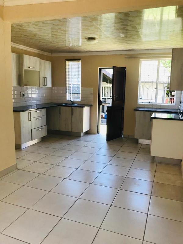 To Let 1 Bedroom Property for Rent in Birchleigh Gauteng