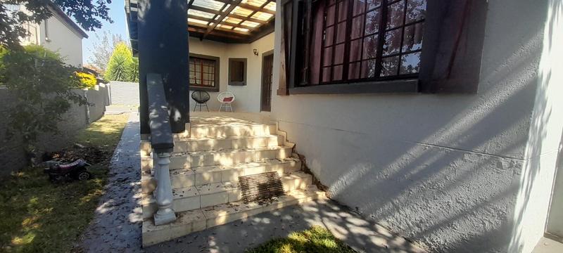 To Let 3 Bedroom Property for Rent in Thatchfield Gauteng