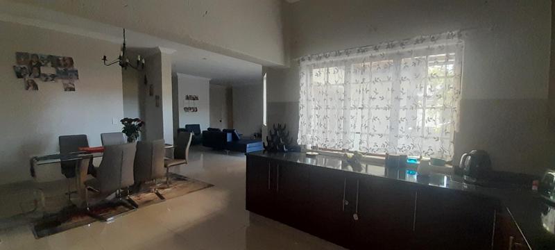 To Let 3 Bedroom Property for Rent in Thatchfield Gauteng