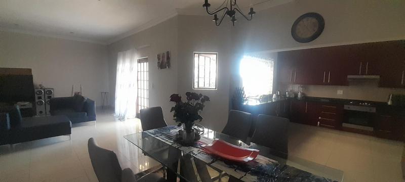 To Let 3 Bedroom Property for Rent in Thatchfield Gauteng