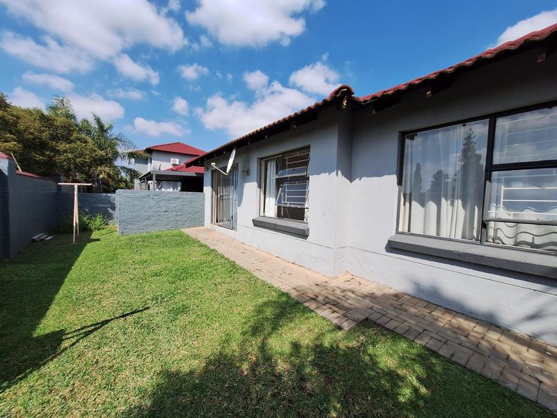 3 Bedroom Property for Sale in Heuwelsig Estate Gauteng