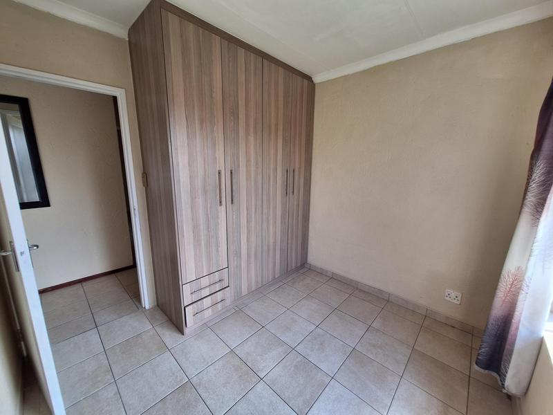 3 Bedroom Property for Sale in Heuwelsig Estate Gauteng
