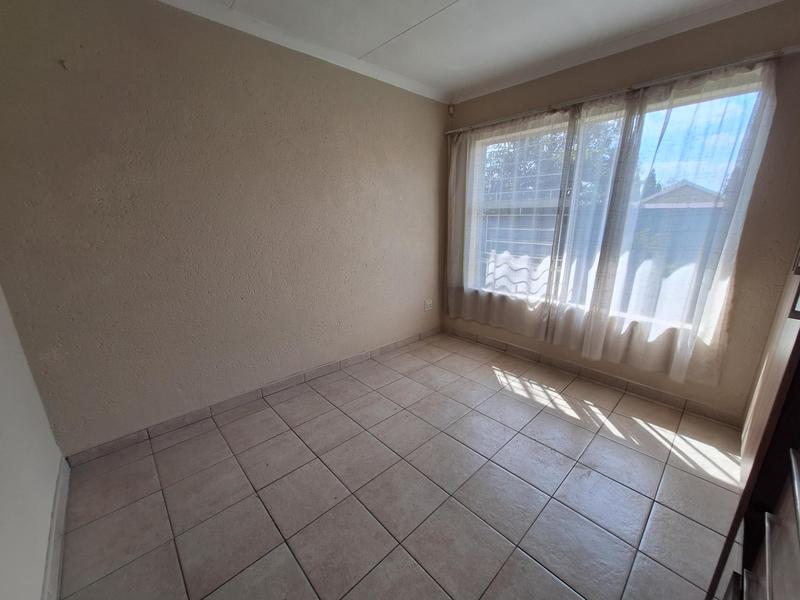 3 Bedroom Property for Sale in Heuwelsig Estate Gauteng