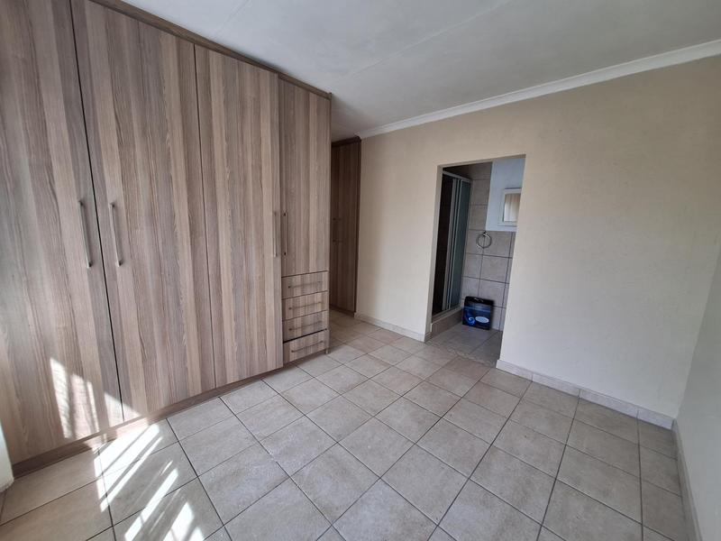 3 Bedroom Property for Sale in Heuwelsig Estate Gauteng
