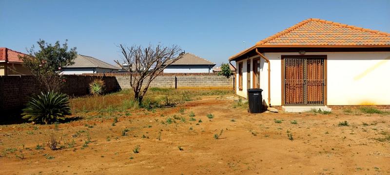 2 Bedroom Property for Sale in Crystal Park Gauteng
