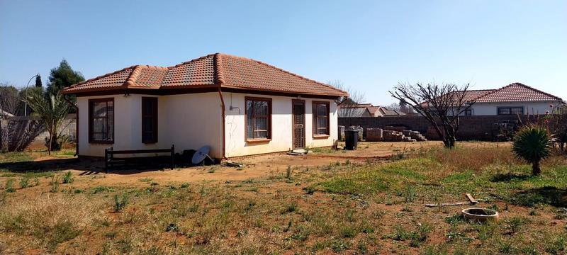 2 Bedroom Property for Sale in Crystal Park Gauteng