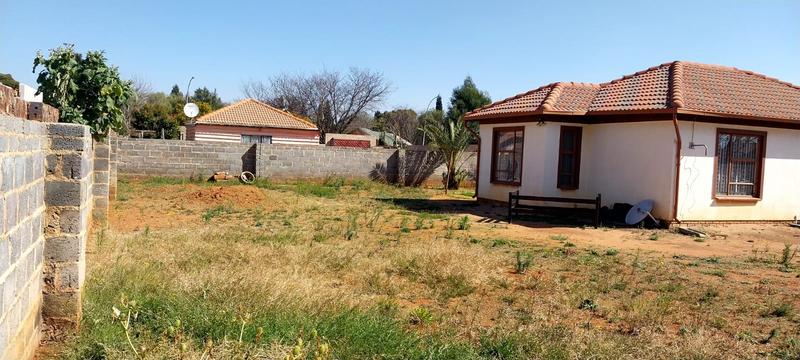 2 Bedroom Property for Sale in Crystal Park Gauteng