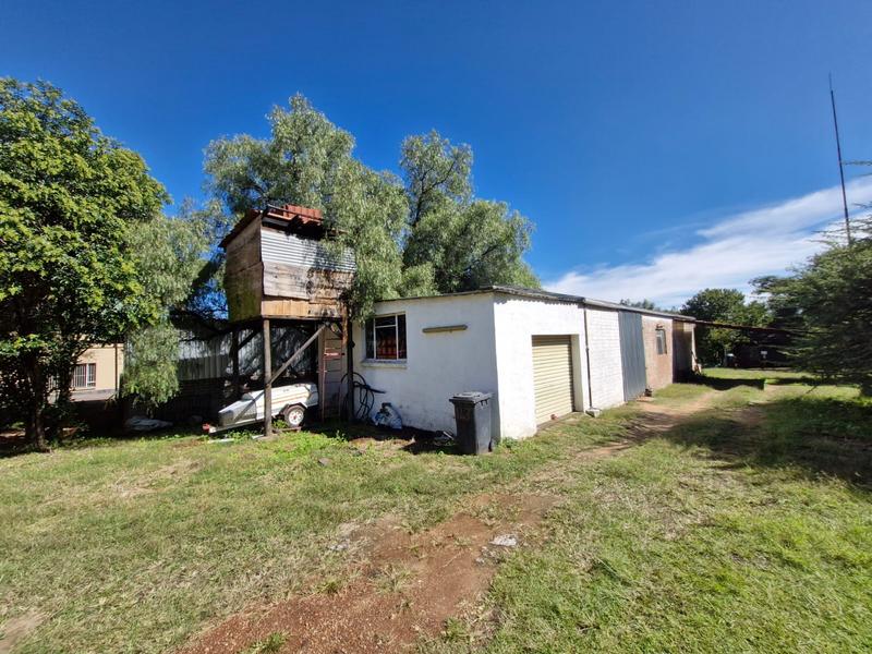 15 Bedroom Property for Sale in Mnandi Gauteng