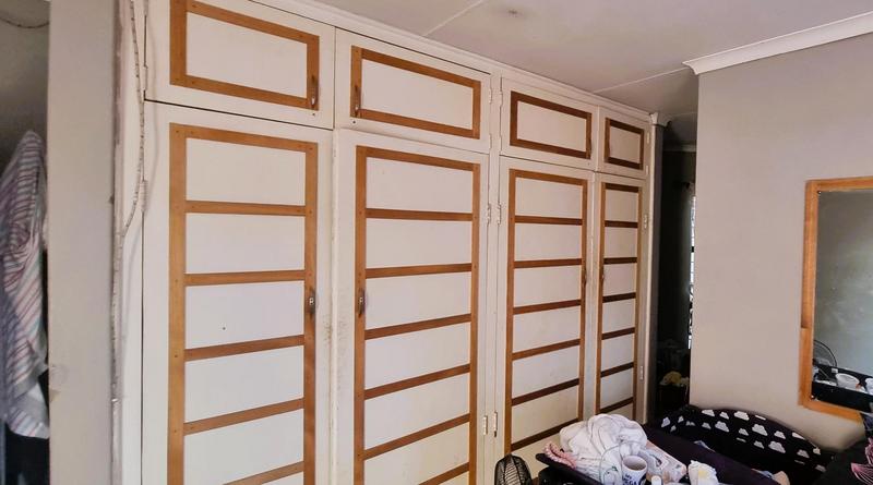 6 Bedroom Property for Sale in Wierda Park Gauteng