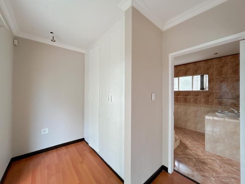 4 Bedroom Property for Sale in Farrarmere Gauteng