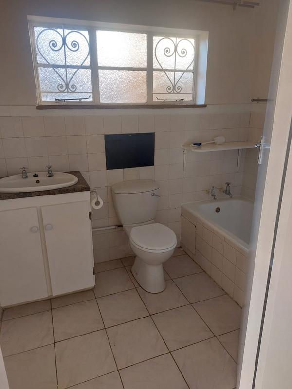 To Let 4 Bedroom Property for Rent in Randgate Gauteng