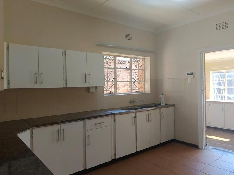 To Let 4 Bedroom Property for Rent in Randgate Gauteng