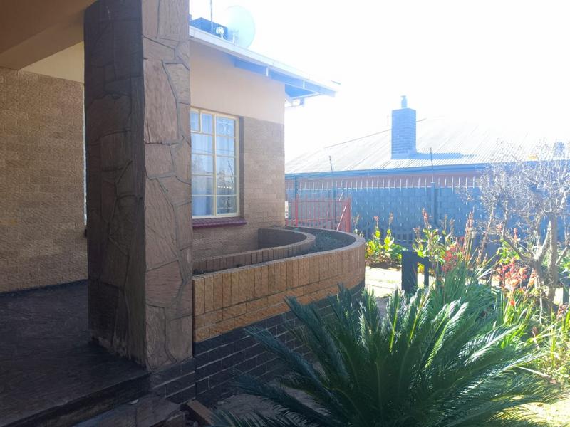 To Let 4 Bedroom Property for Rent in Randgate Gauteng
